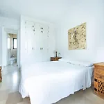 Hotel Acacias-1 By Interhome